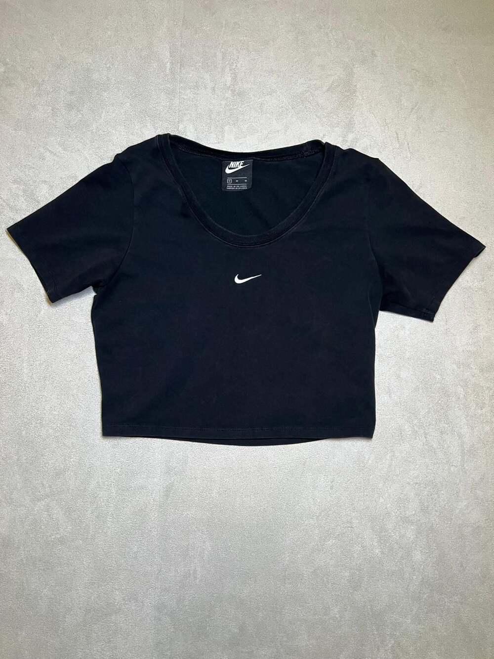 Nike Sportswear Essential Cropped T-Shirt Black Size M